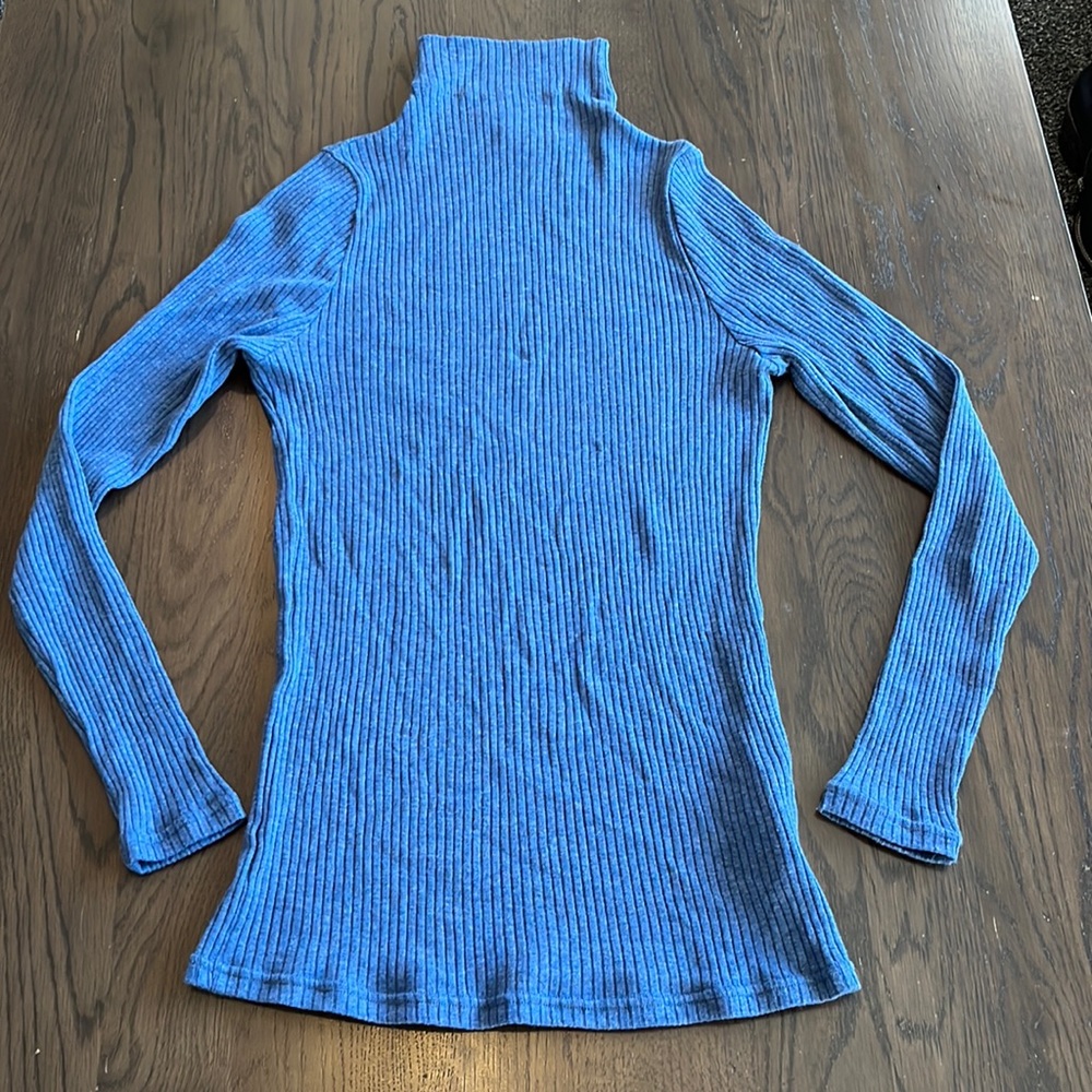 Club Monaco ribbed mock neck